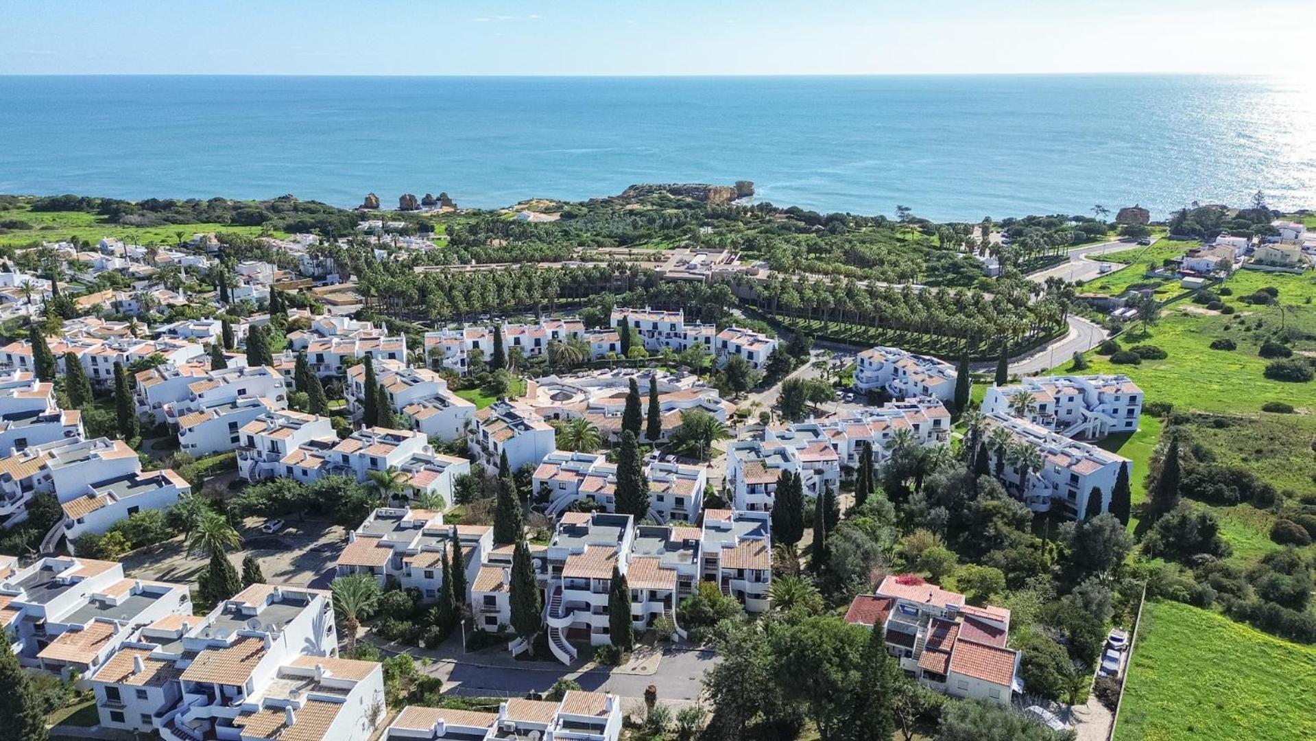 Seaside Retreat With Pool, Ac, And Fast Wi-Fi Apartment Albufeira Exterior foto